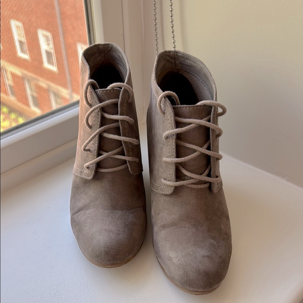 Stylish Brown Ankle Boots